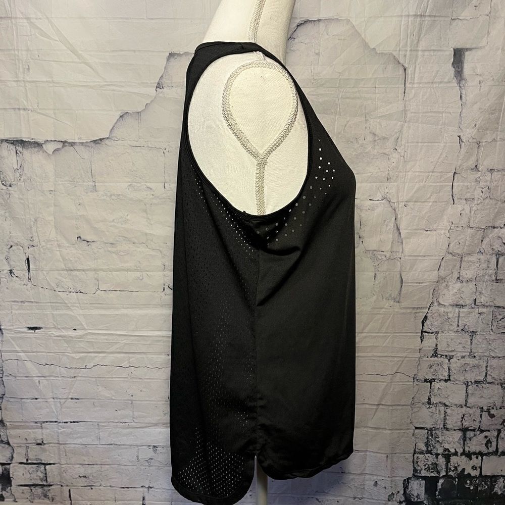 Daisy Fuentes tank top - Picture 2 of 5